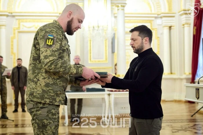 Військовий з унікальною нагородою