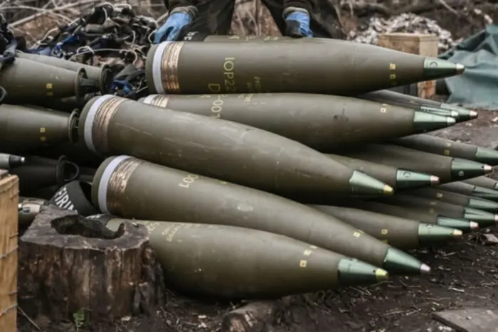 Глава Rheinmetall розмовляє на прес-конференції