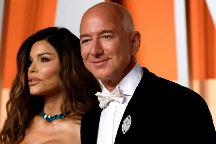 Bezos zmienił miejsce świętowania ślubu z powodu protestujących w Wenecji