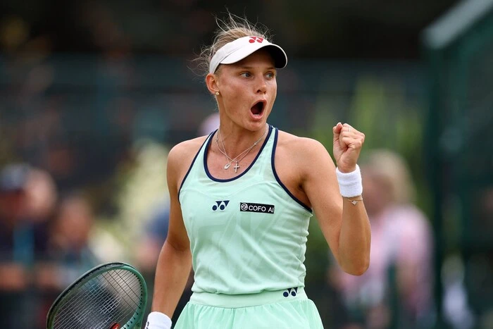 Yastremska advances to the second round of the WTA tournament