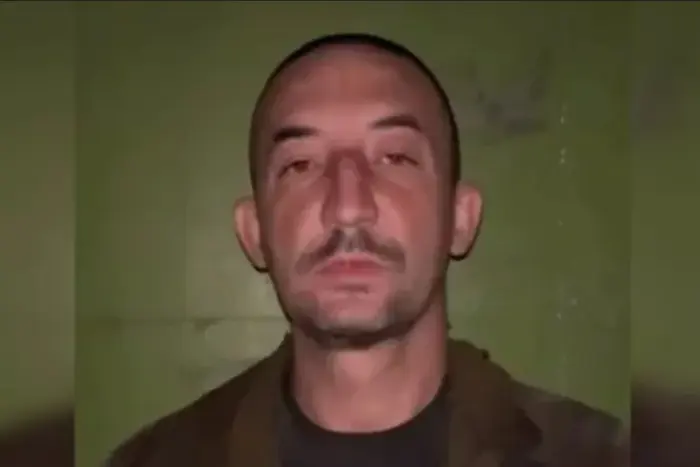 Військовий, здавшийся в полон