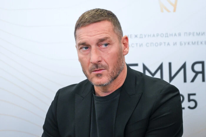 W Ital i Totti skrytykowany za podróż do Rosji