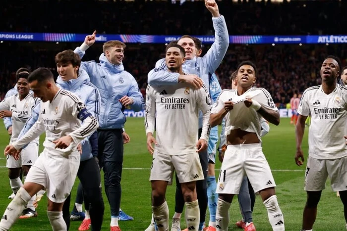 Real Madrid players in a youth game