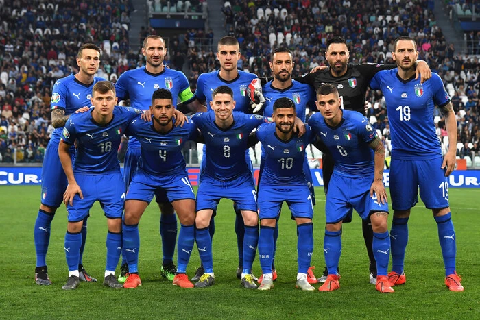 Snajperzy na stadionie podczas meczu Ligi Narodów przeciwko Izraelowi i Włochom