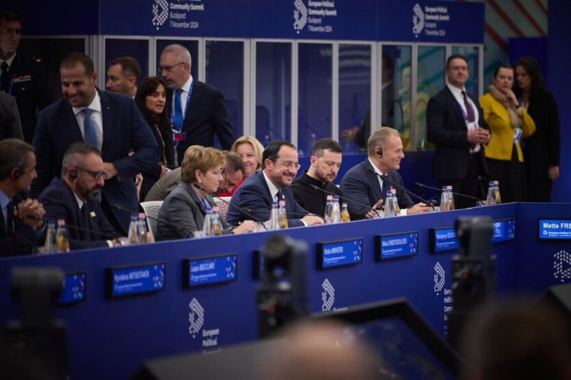 Зеленський звернувся до учасників саміту у Будапешті