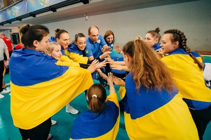 Украинские параволейболистки с бронзовыми медалями