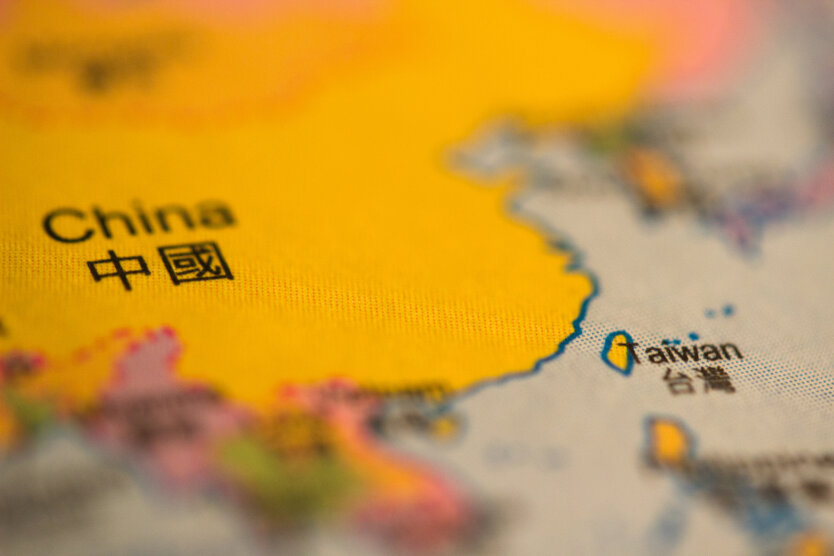 Chinese military ships near Taiwan