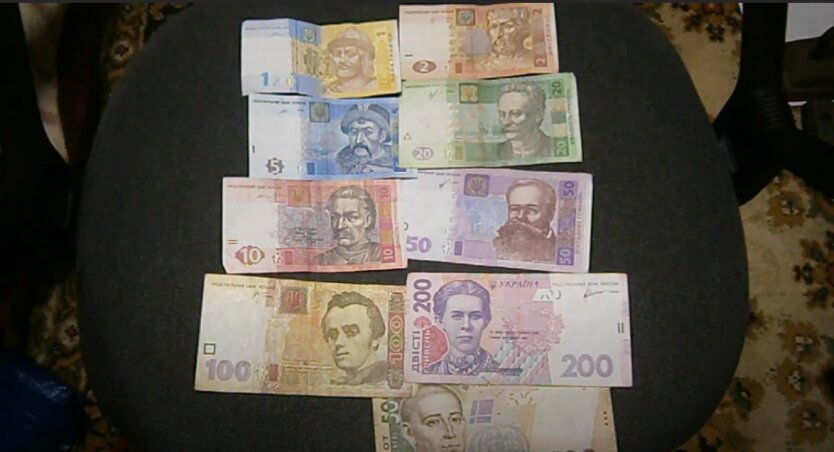 The old 5-hryvnia banknote brought 17 thousand: which banknotes are worth crazy money