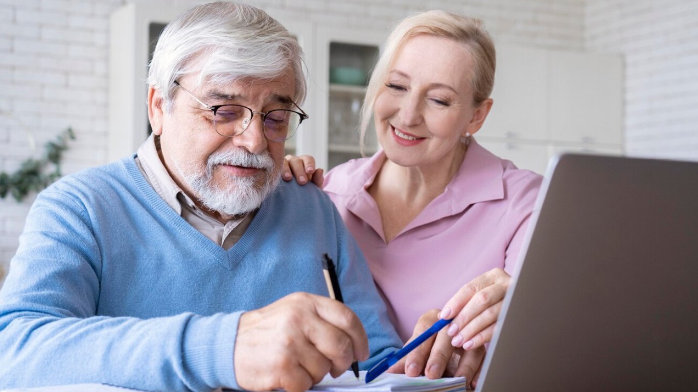 Insurance Experience for Pension — How Much Must Be Paid in 2025