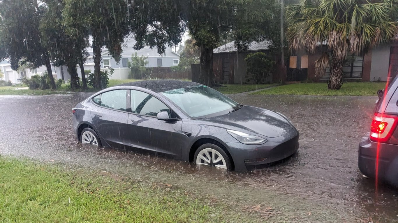 Which puddles are dangerous to drive through in an electric car