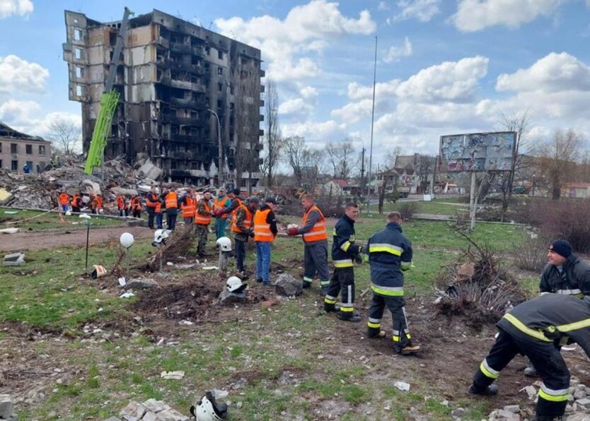 Od humanitariów do fortyfikacji: co robią uczestnicy 'Armii Odnowy'